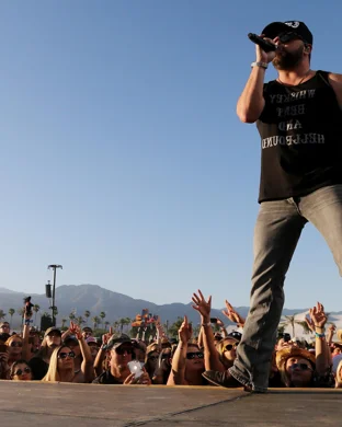 Live concert by Ye Vagabonds