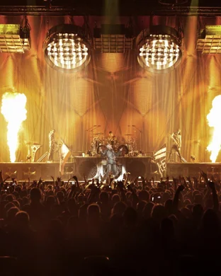 Hit The Lights & Major League