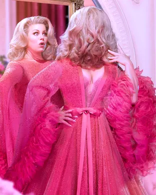 Death Becomes Her Boston