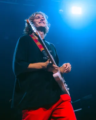 flipturn & Spacey Jane