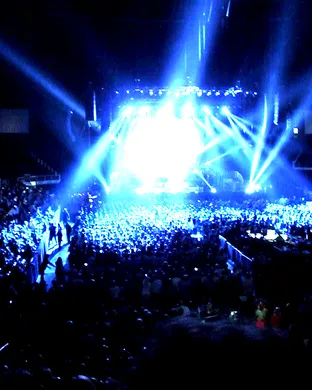 Live concert by Whitney